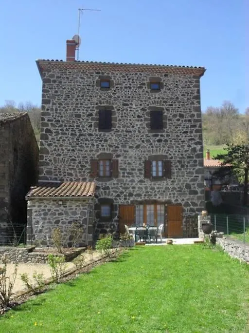 Gite 6 Personnes Proche Lavoute Chilhac Blassac France